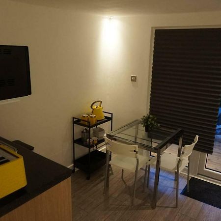 Rjo Serviced Accommodation Purfleet Exteriör bild