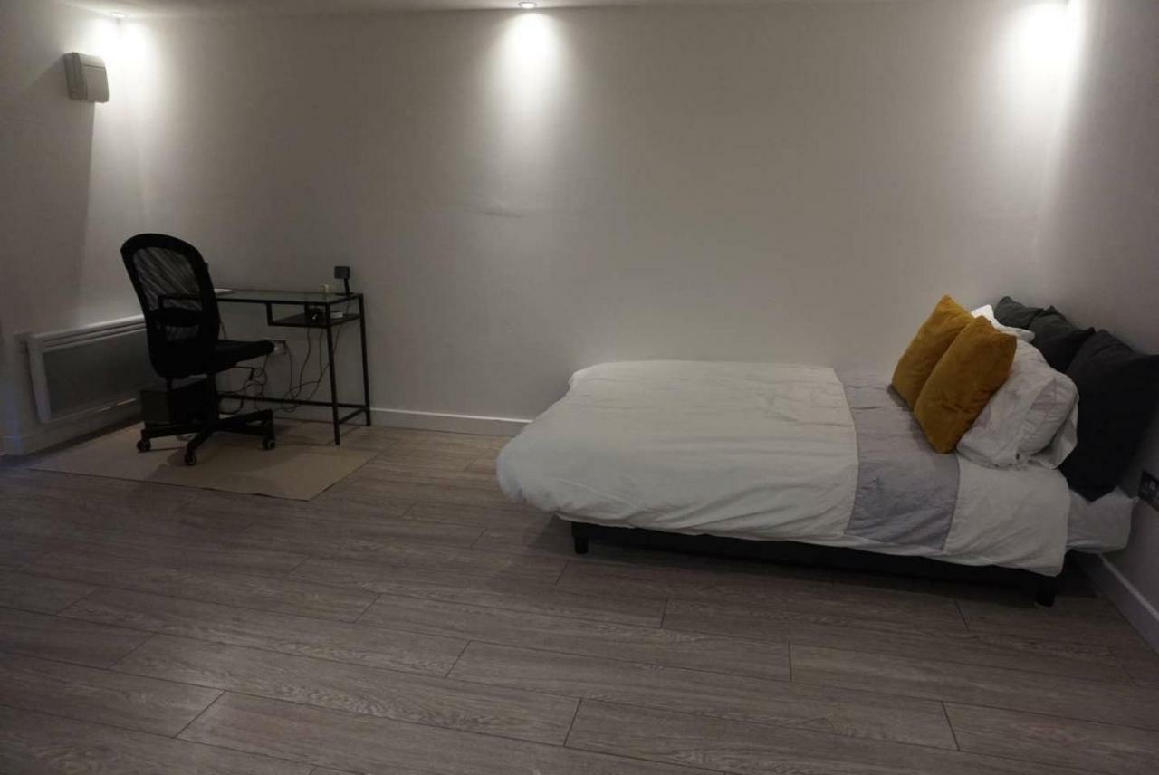 Rjo Serviced Accommodation Purfleet Exteriör bild