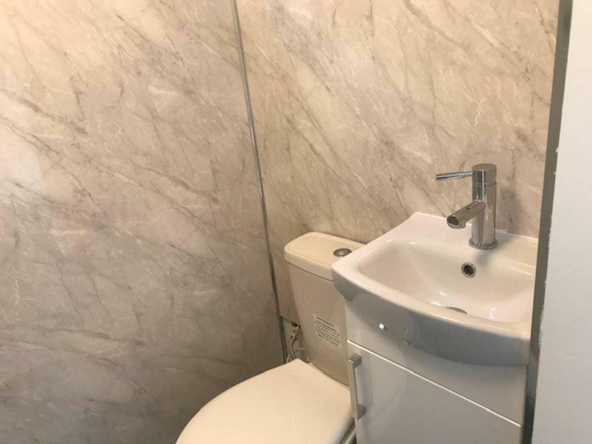Rjo Serviced Accommodation Purfleet Exteriör bild